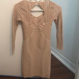 🛍️Never been worn Bebe bodycon beige dress